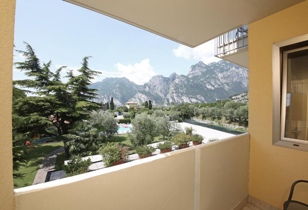 Hotel Villa Verde Torbole Sul Garda Bagian luar foto