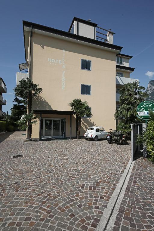 Hotel Villa Verde Torbole Sul Garda Bagian luar foto