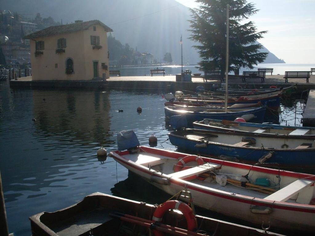 Hotel Villa Verde Torbole Sul Garda Bagian luar foto
